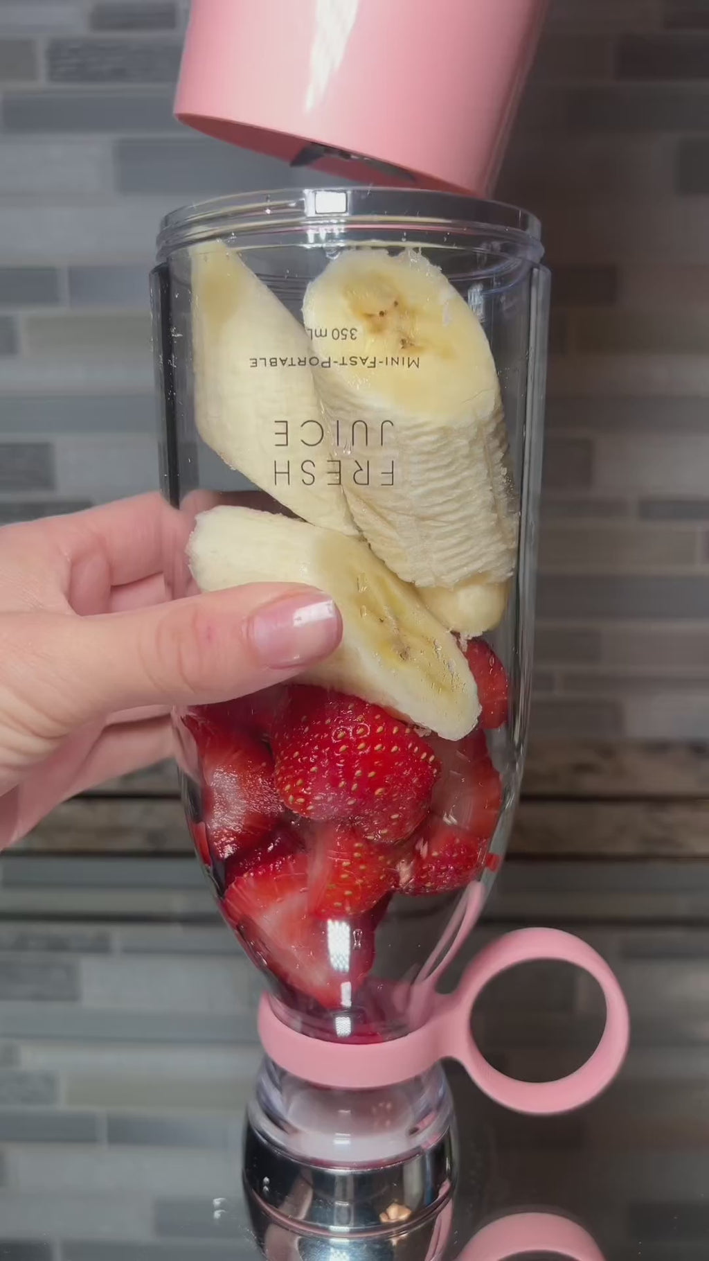 Fresh Smoothies. Anywhere. Instantly.